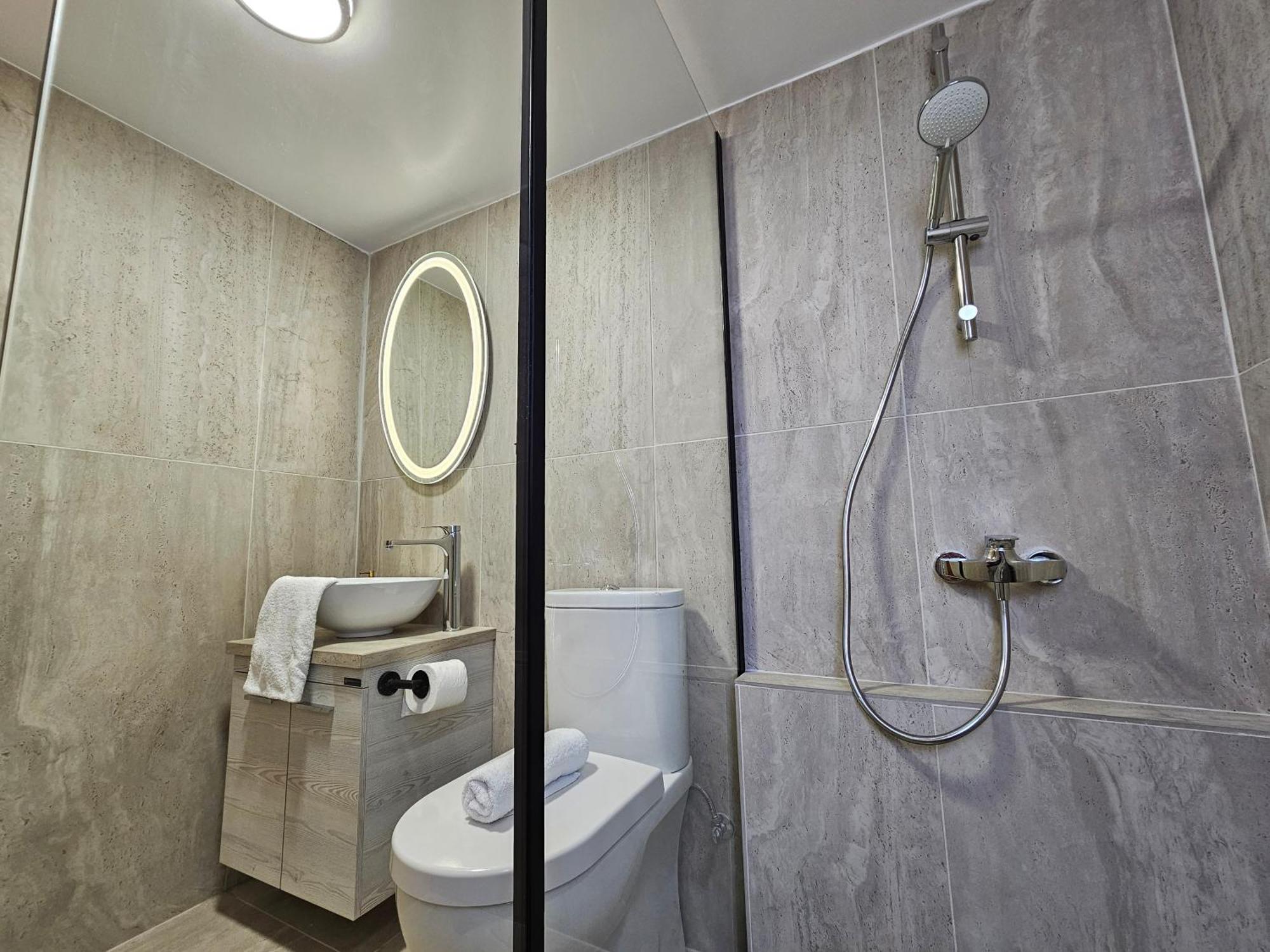 Beachfront Villa Carpe Diem Kiti Екстериор снимка