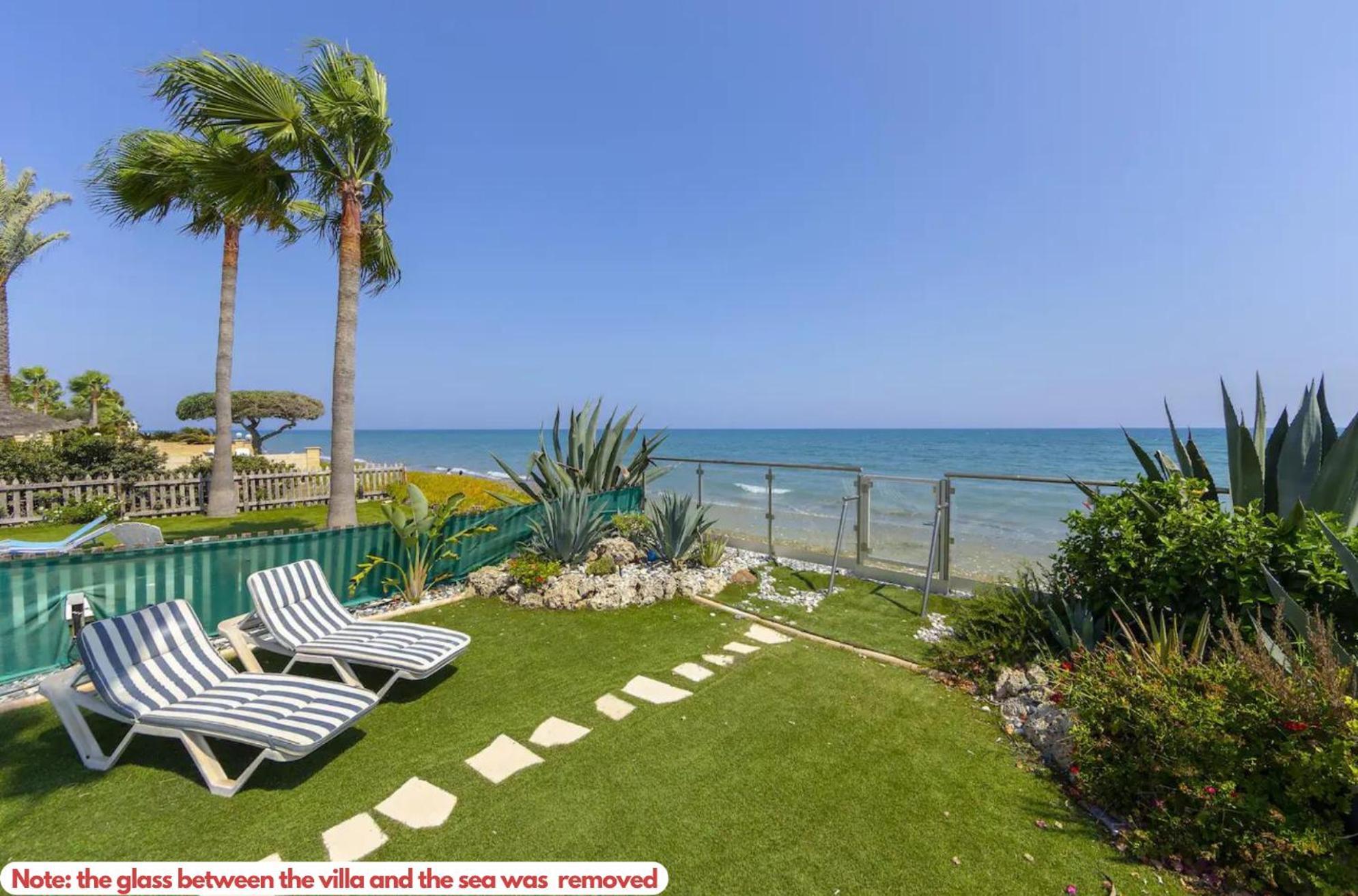 Beachfront Villa Carpe Diem Kiti Екстериор снимка